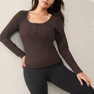 Athleta Signature Rib Henley Top in Truffle